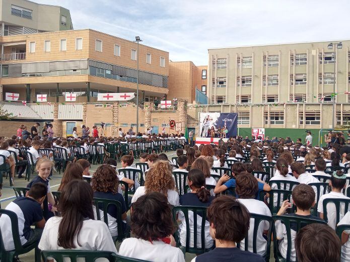 Alumnos de Infantil y Primaria de La Salle han apoyado a su compañero