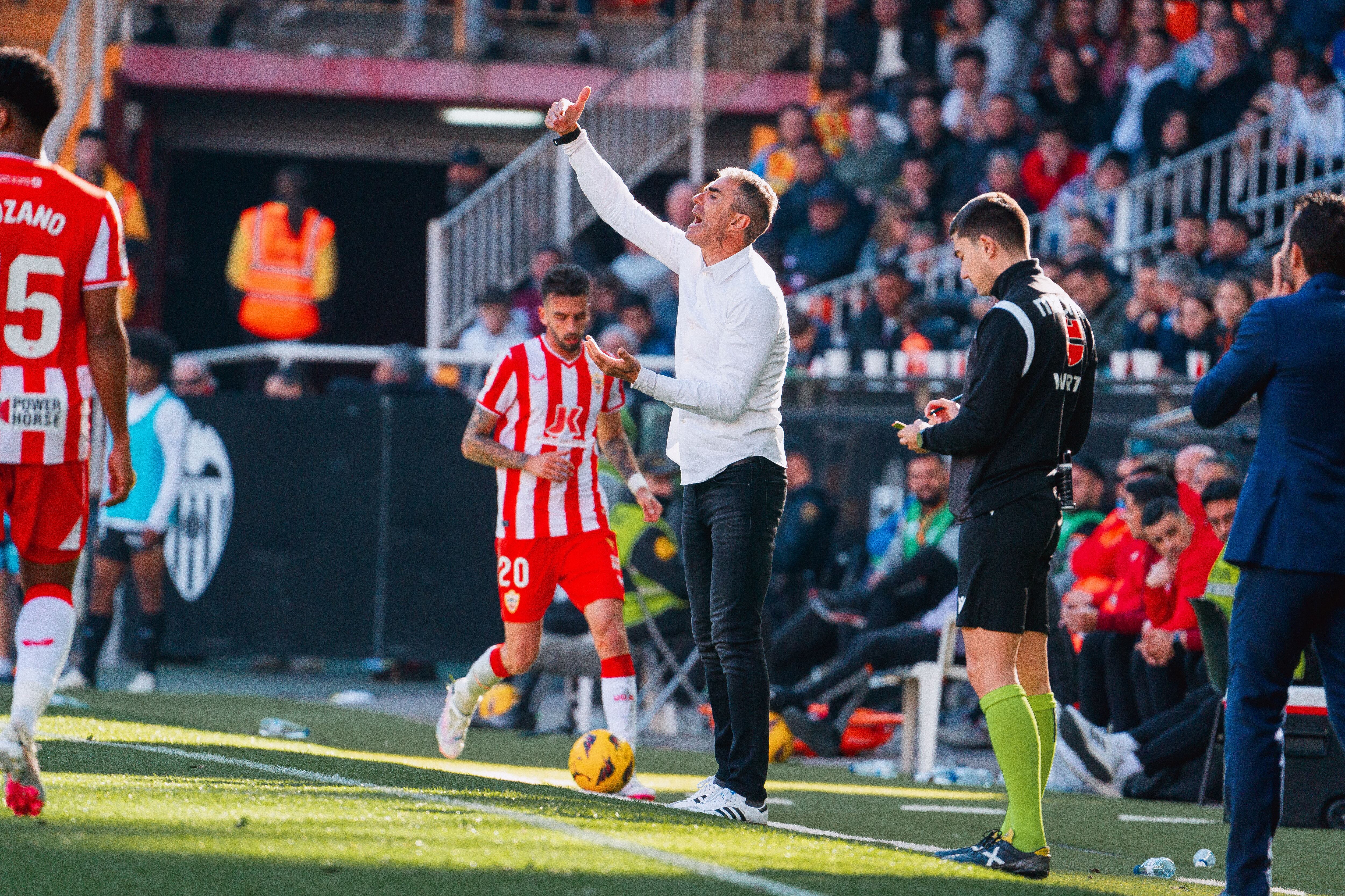 El entrenador asume que en área propia hay un problema “difícil de mejorar”