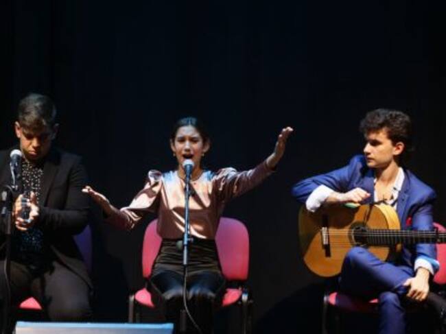 La Peña Buena Gente culmina con éxito el ciclo 'El flamenco que viene'