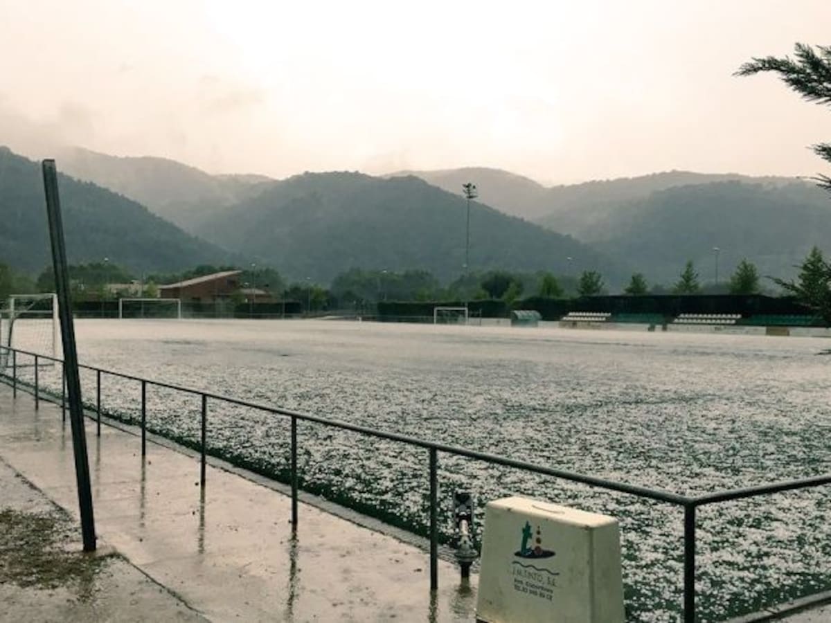 Besalú quantifica els danys de la pedregada de dimecres