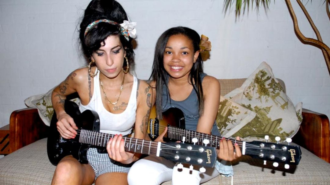 Amy Winehouse y Dionne Bromfield