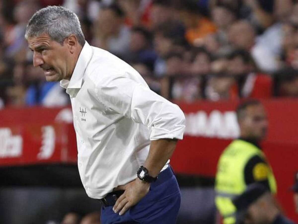 Manolo Márquez: "Me parece lamentable que hablemos de fútbol"