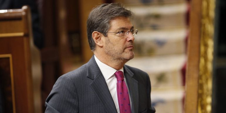 El ministro de Justicia, Rafael Catalá, se dirige a la tribuna de oradores, durante la sesión de control al Gobierno.