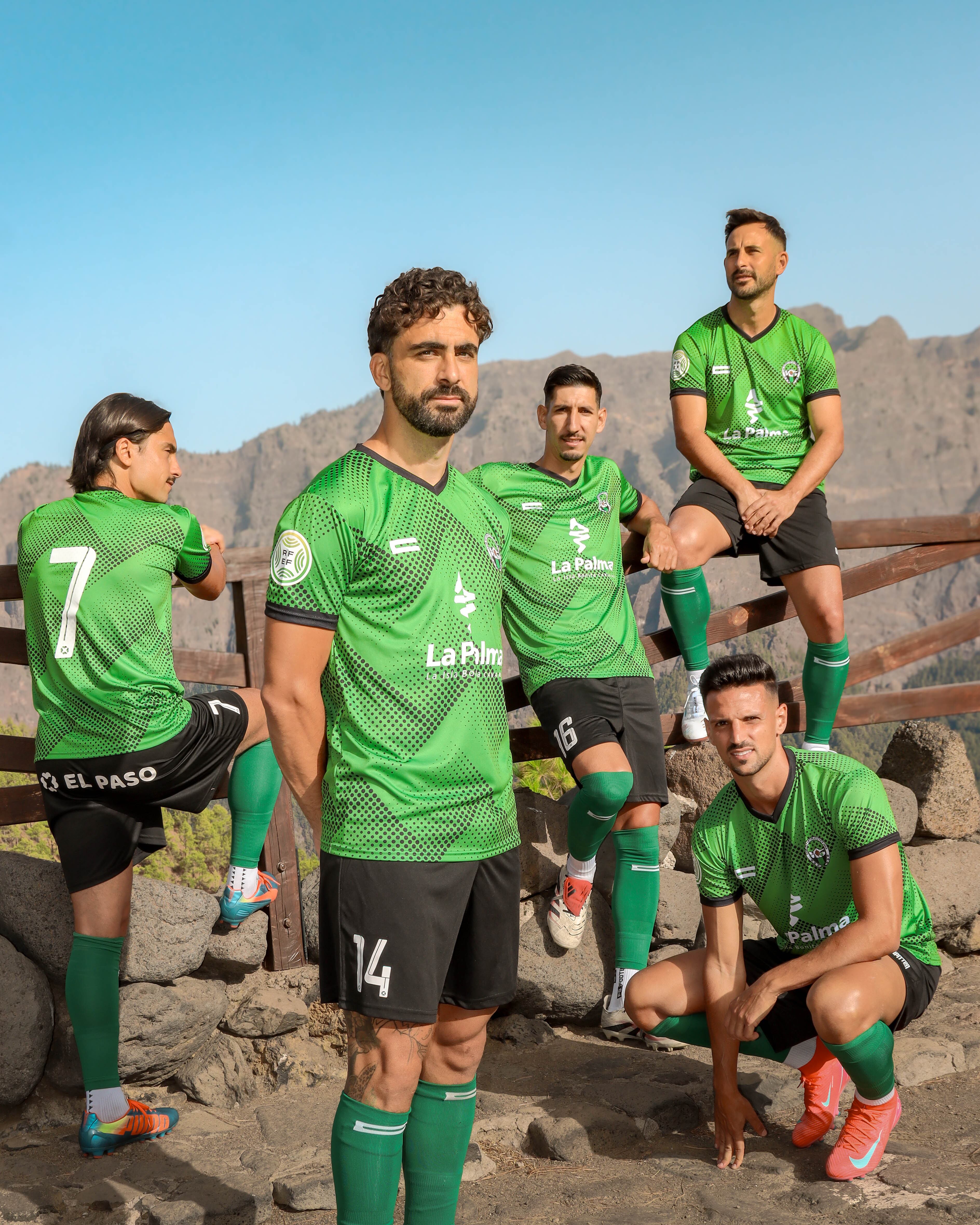 Nueva equipación del Atléntico Paso