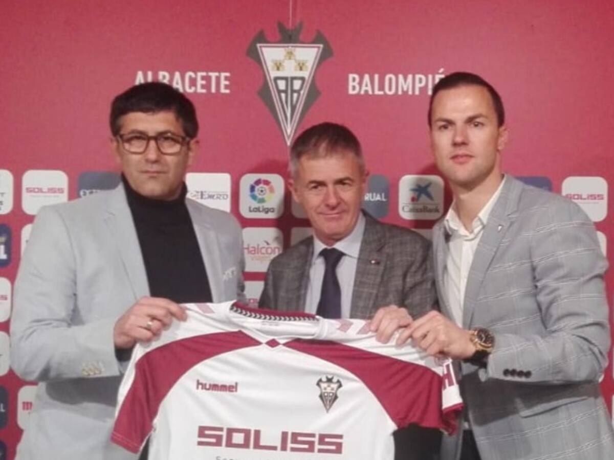 Lucas Alcaraz: "La plantilla tiene argumentos de sobra para lograr la permanencia"