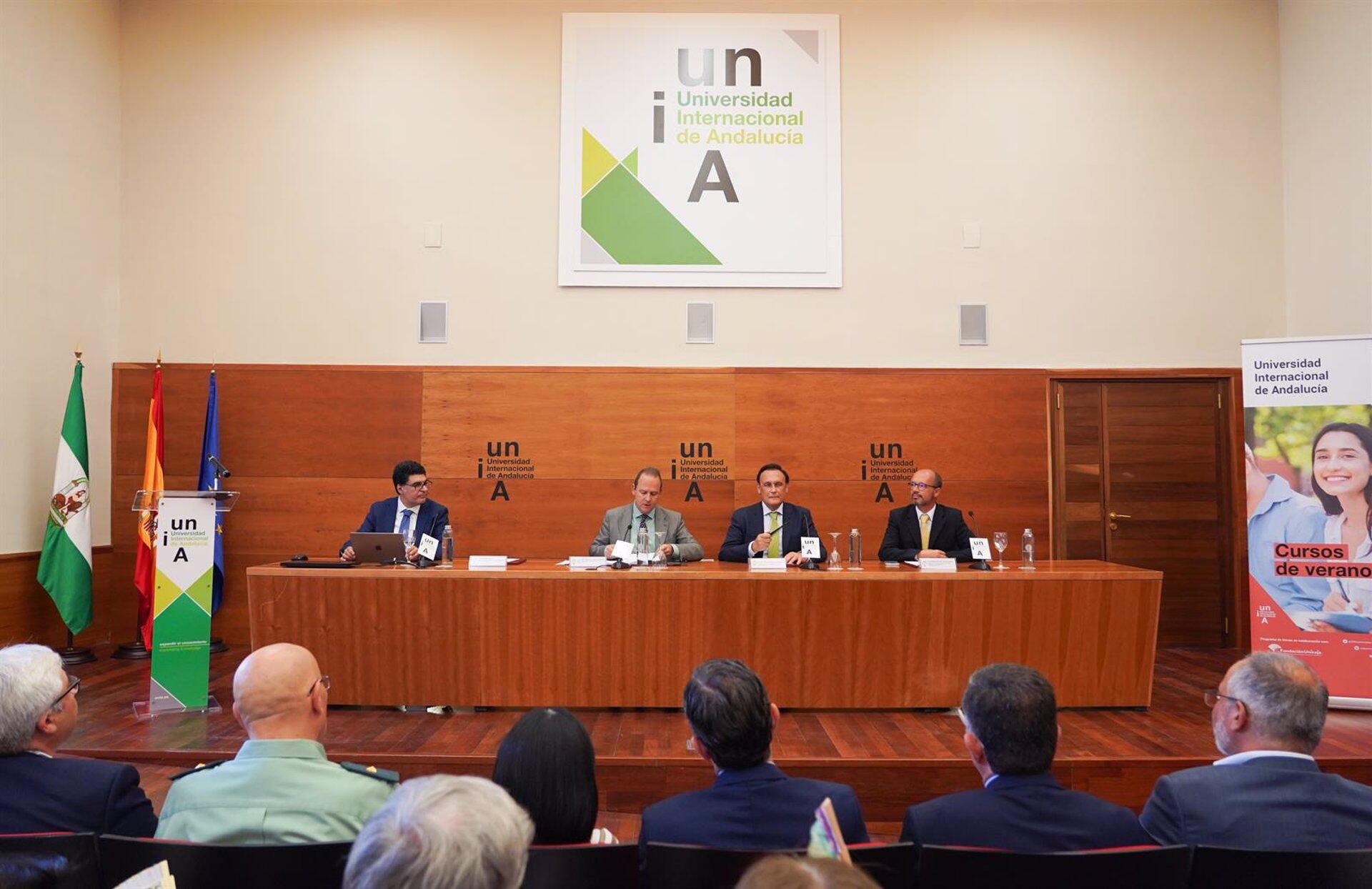 El rector de la UNIA y el consejero de Universidad inauguran los cursos de verano de la sede de Baeza