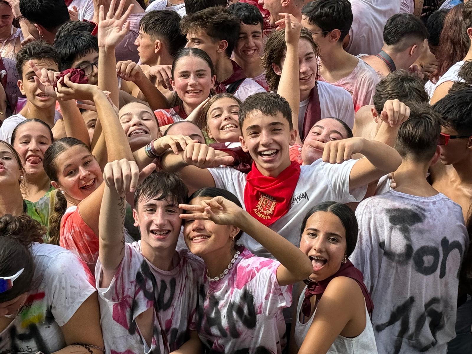 Logroño ha celebrado el comienzo de las fiestas de San Mateo 2025 con el lanzamiento del cohete desde la plaza del Ayuntamiento.