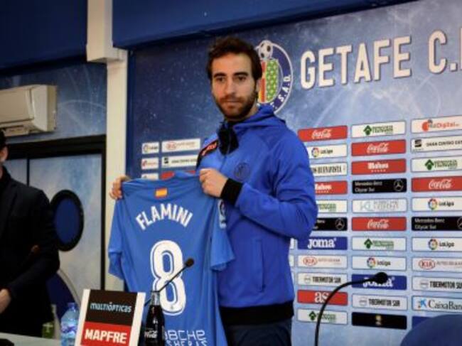 El centrocampista francés Mathieu Flamini dijo durante su presentación que "quería jugar en España tras hacerlo en Inglaterra e Italia y el Getafe es un proyecto interesante".