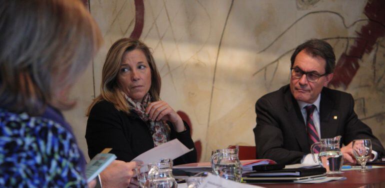 Irene Rigau, Joana Ortega i Artur Mas, en una imatge d&#039;arxiu d&#039;una reunió del Consell Executiu