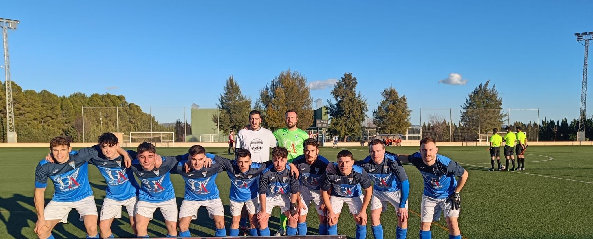 Alineación inicial del CD Caudetano