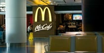 Un local de McCafé en un aeropuerto chino, en una imagen de archivo