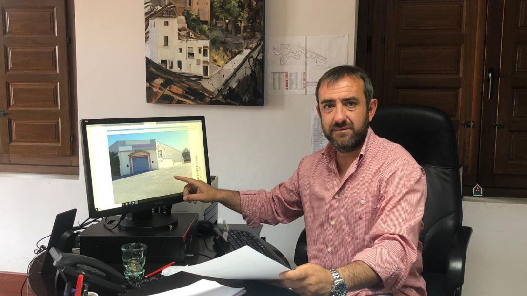 Según ha explicado el concejal Francisco Márquez, esta nueva superficie comercial se ubicará en el edificio del antiguo &#039;Cobreros&#039;, junto al recinto ferial. 