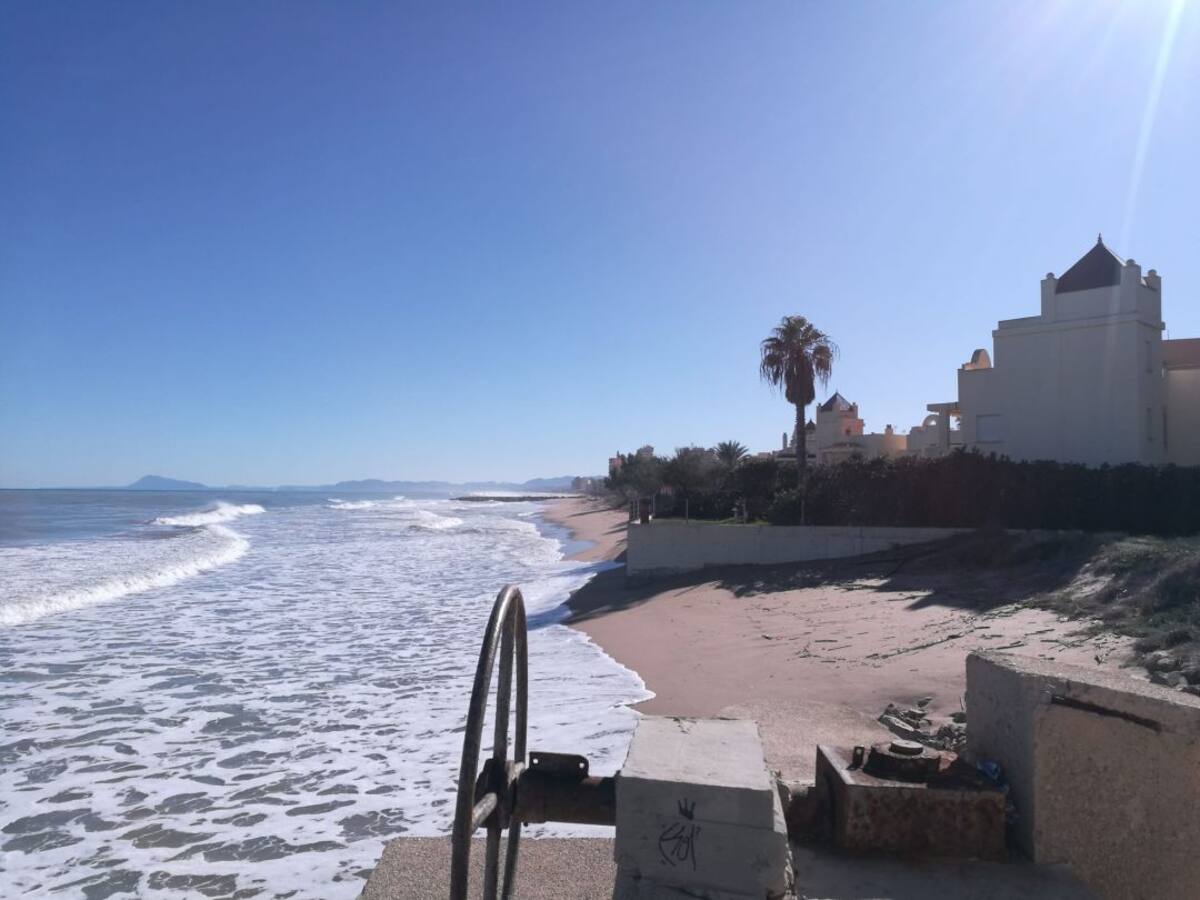 Tavernes, Bellreguard y Piles a la espera de aportaciones de arena para sus playas de cara al verano