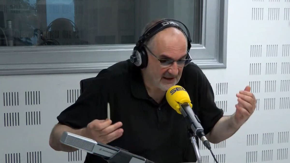 Antón Losada: "Mientras no haya un ‘P. Sánchez’, el coste de facilitar, aunque sea levemente, que llegue un gobierno de PP y Vox es muy superior que el coste que supone aguantar al Gobierno"