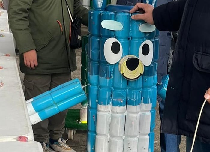 Arrastre de latas en Algeciras