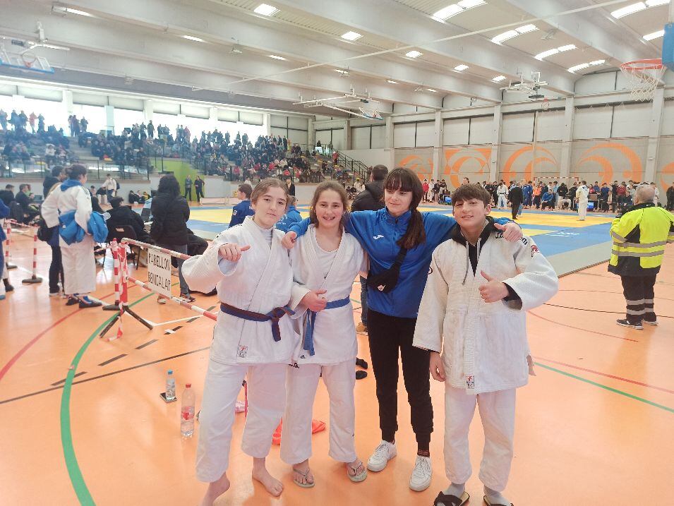 Marina Carrasco, Alicia Hinchsberger, Jordi Julià i Claudia Carrasco del Judo Club Alcoi
