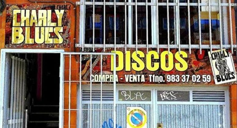 Fachada de la tienda Charly Blues Discos 