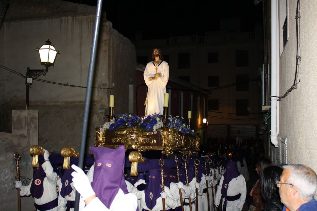 Jesús Cautivo procesionando por Monóvar