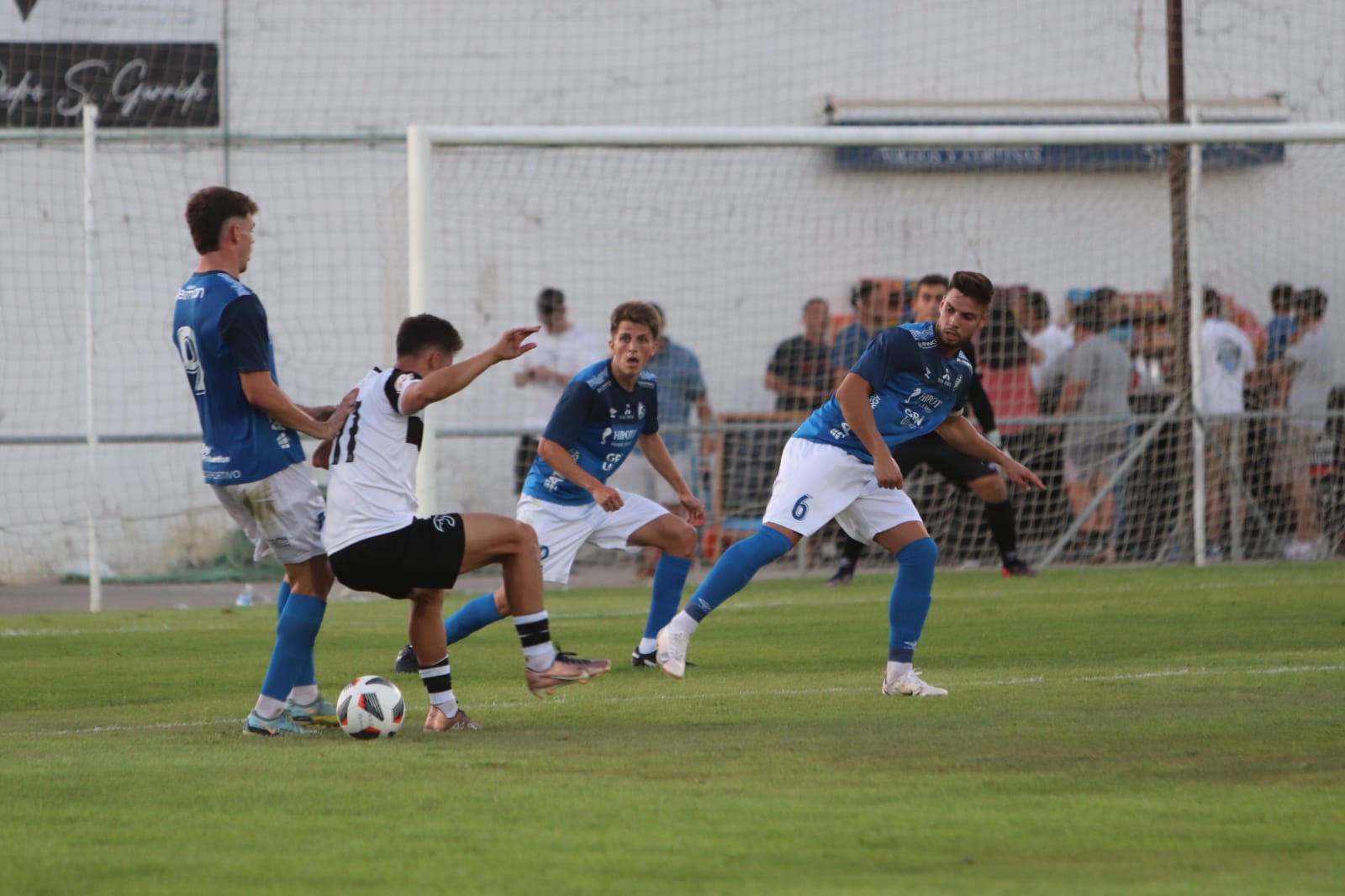 Partido disputado en el Pedro Garrido