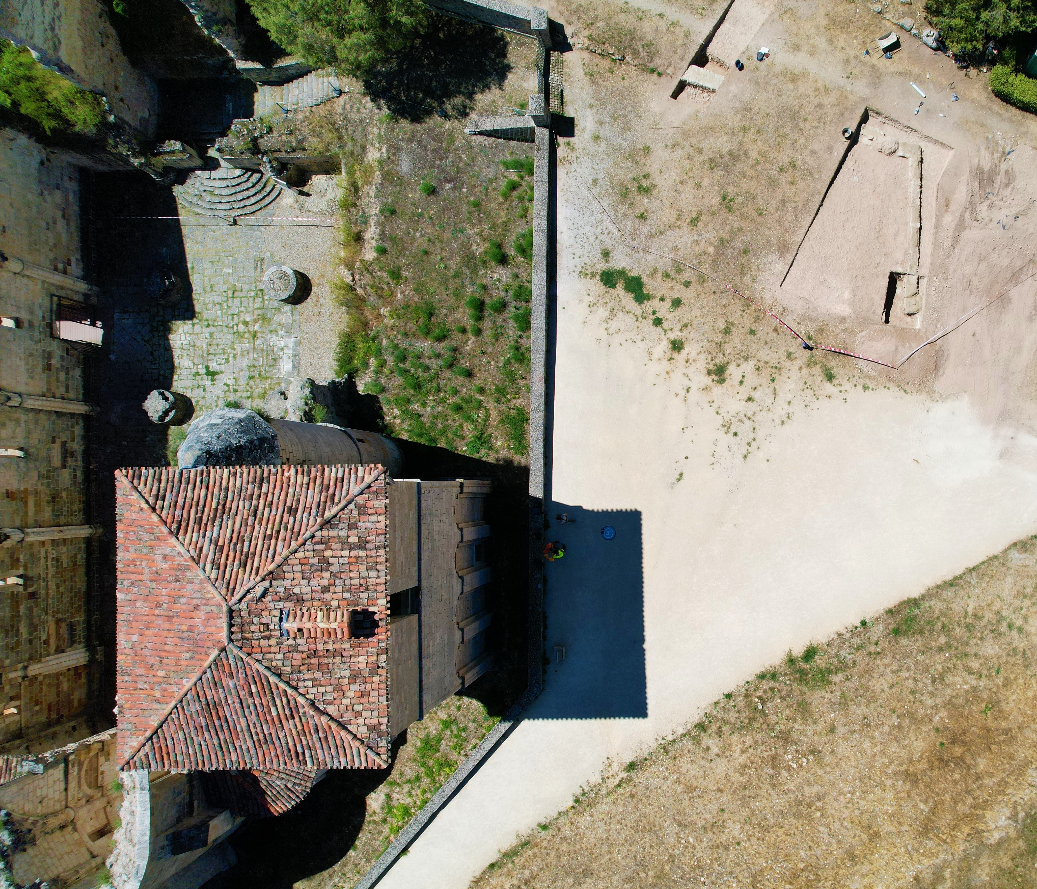 El Monasterio de San Pedro de Arlanza desvela su muralla medieval