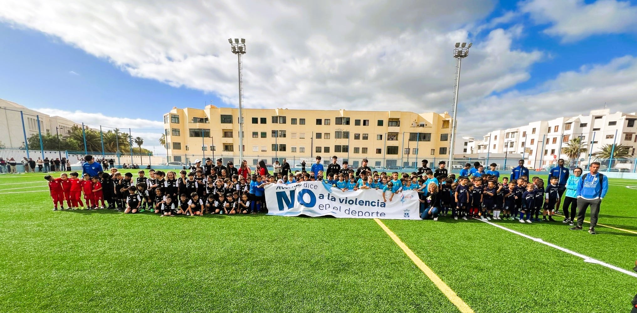 Arrecife emprende una campaña donde dice &quot; No a la violencia en los deportes&quot;