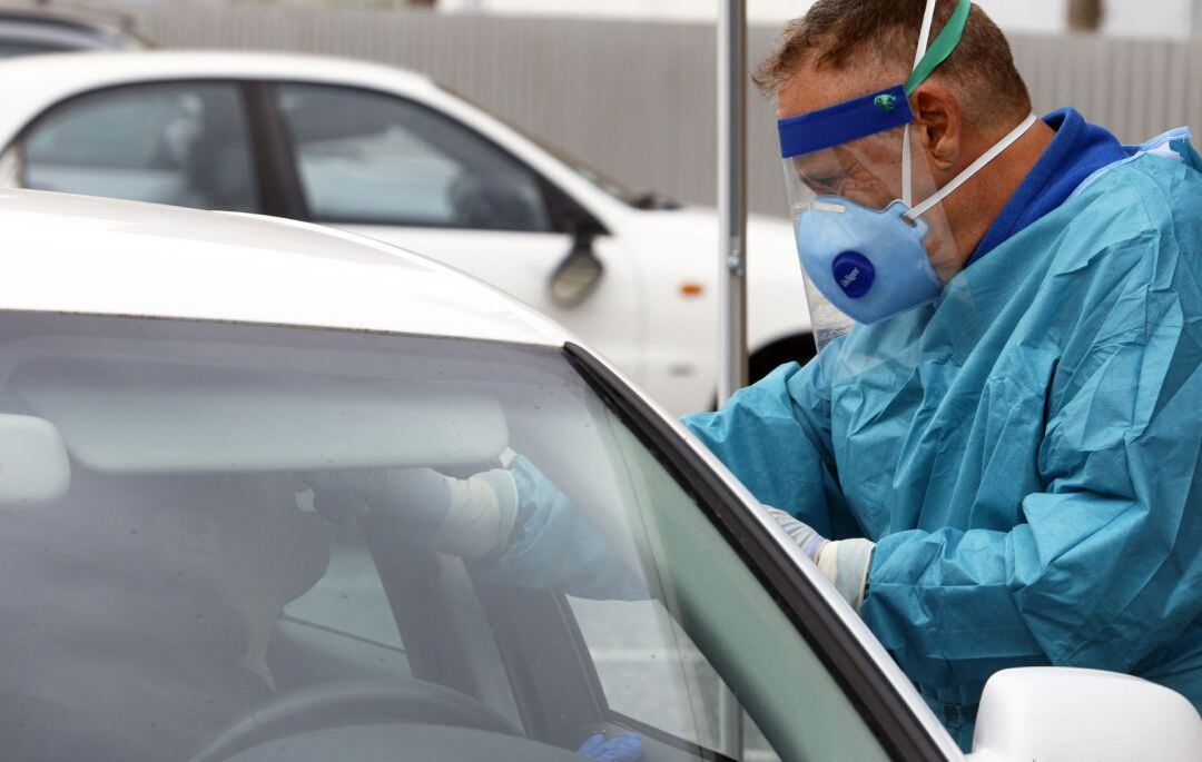 Prueba test PCR desde los vehículos para la detección de la COVID