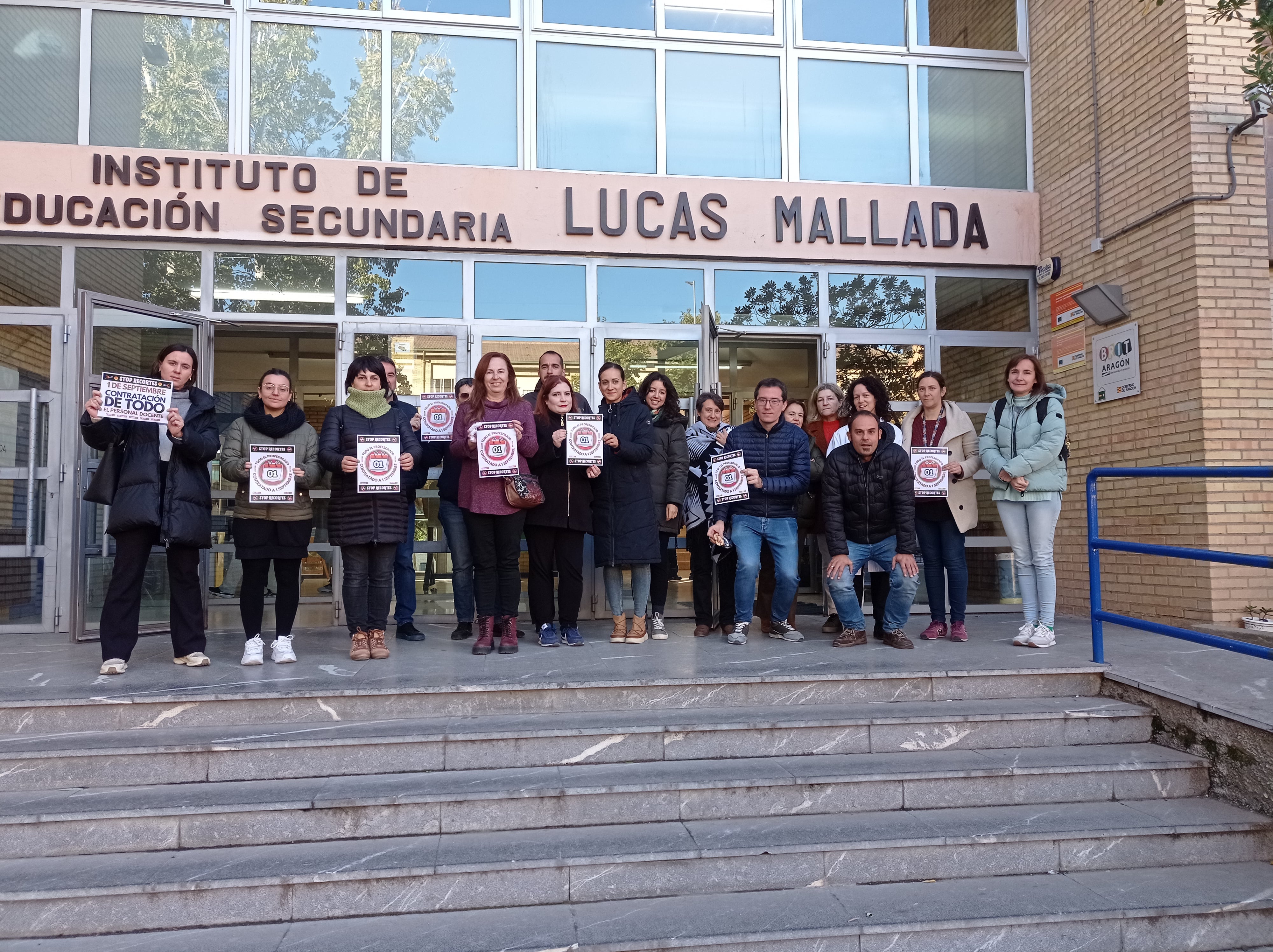 Concentración de profesores en el IES Lucas Mallada