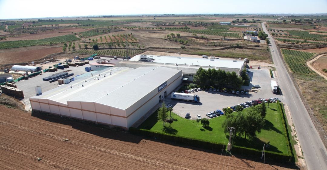 La planta de Iniesta da trabajo de momento a 28 personas