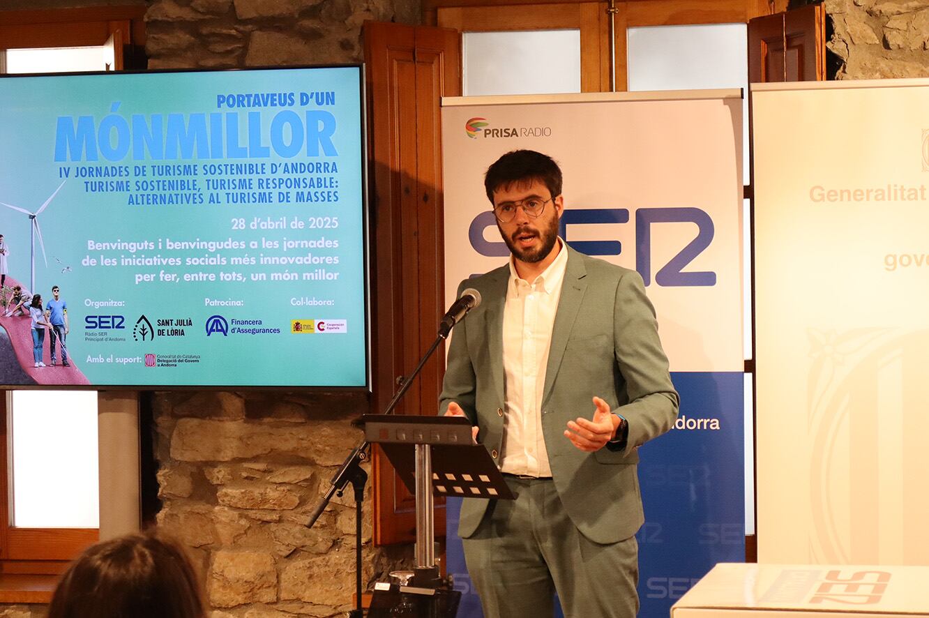 El cònsol major de Sant Julià, Cerni Cairat, inaugura les IV Jornades Un Món Millor organitzades conjuntament pel comú lauredià i per SER Andorra.