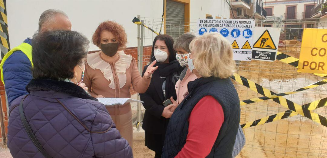 Adela Castaño, en la zona objeto de intervención.