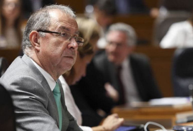 El consejero de Hacienda, Fernando Gimeno