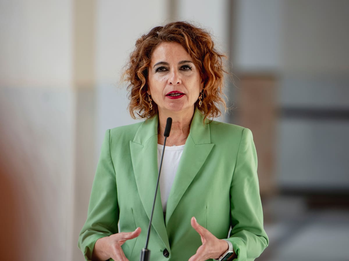 Montero: "Derogaré la ley de vivienda de Andalucía en los primeros 100 días de gobierno"