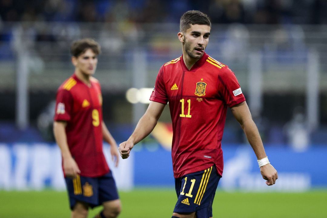 Ferran Torres en un partido con la Selección