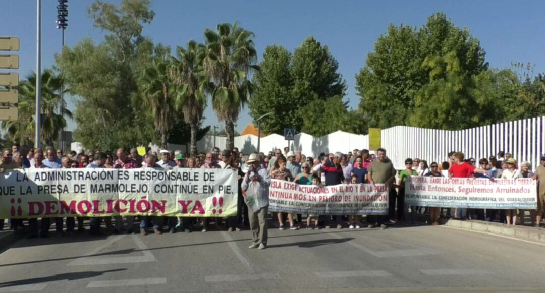 El portavoz de la plataforma, Juan Conde, al frente de una de las movilizaciones.