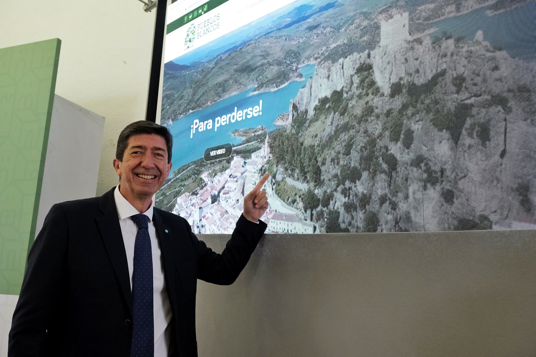 Marín presenta la nueva web para difundir los atractivos de los Pueblos Blancos de Cádiz y mejorar su posicionamiento como destino