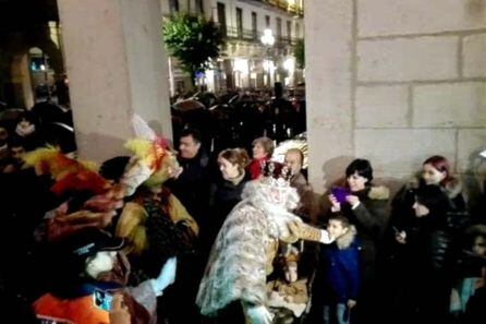 LoS Reyes Magos antes de hacer su entrada en el Ayuntamiento de Zamora