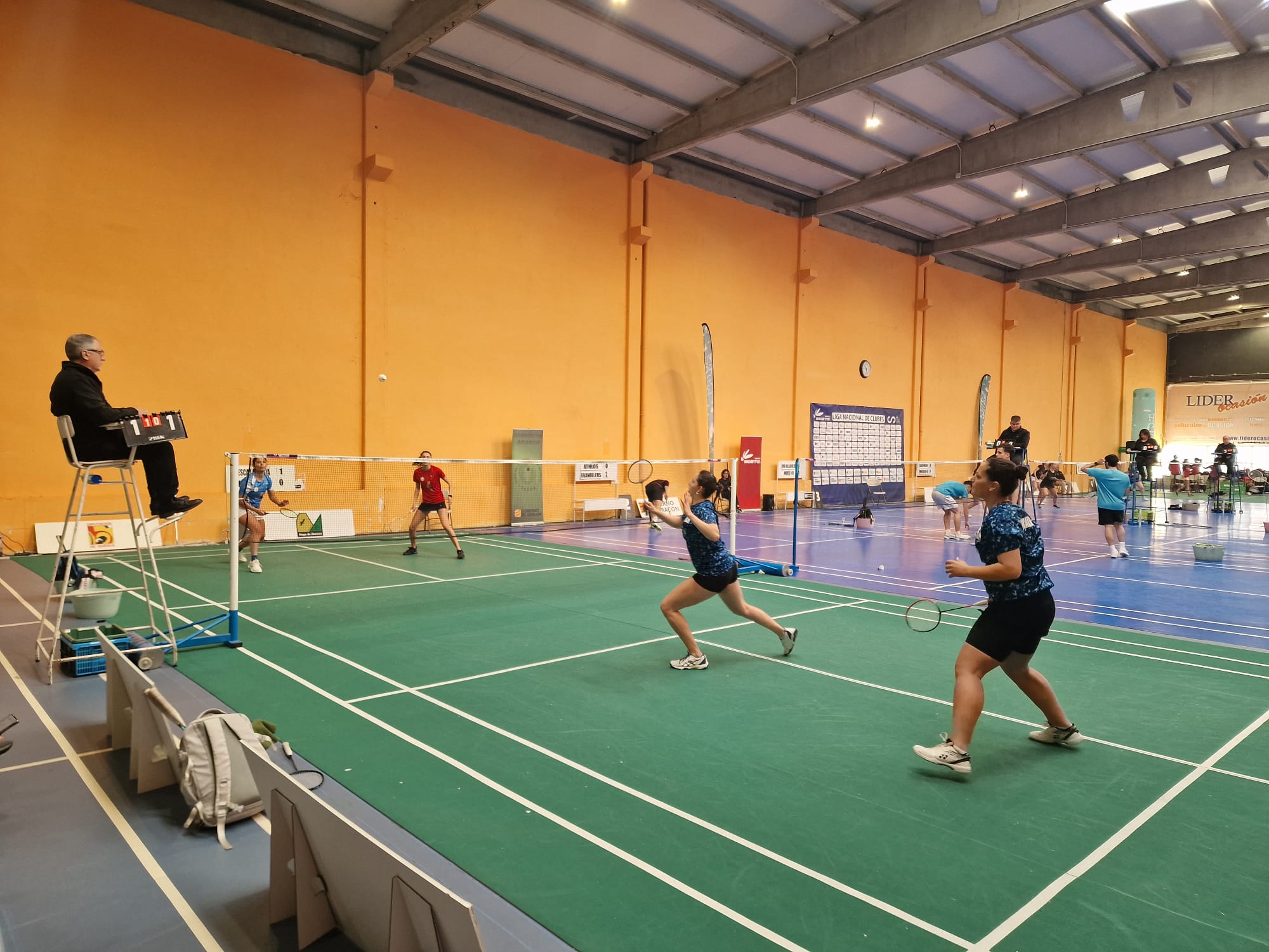 Bádminton Huesca conseguía el ascenso en sus pistas en una gran jornada