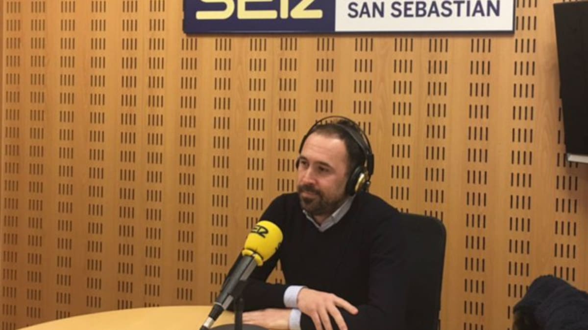 Denis Itxaso: “La cúpula del Bellas Artes era serrín, se caía de las manos”