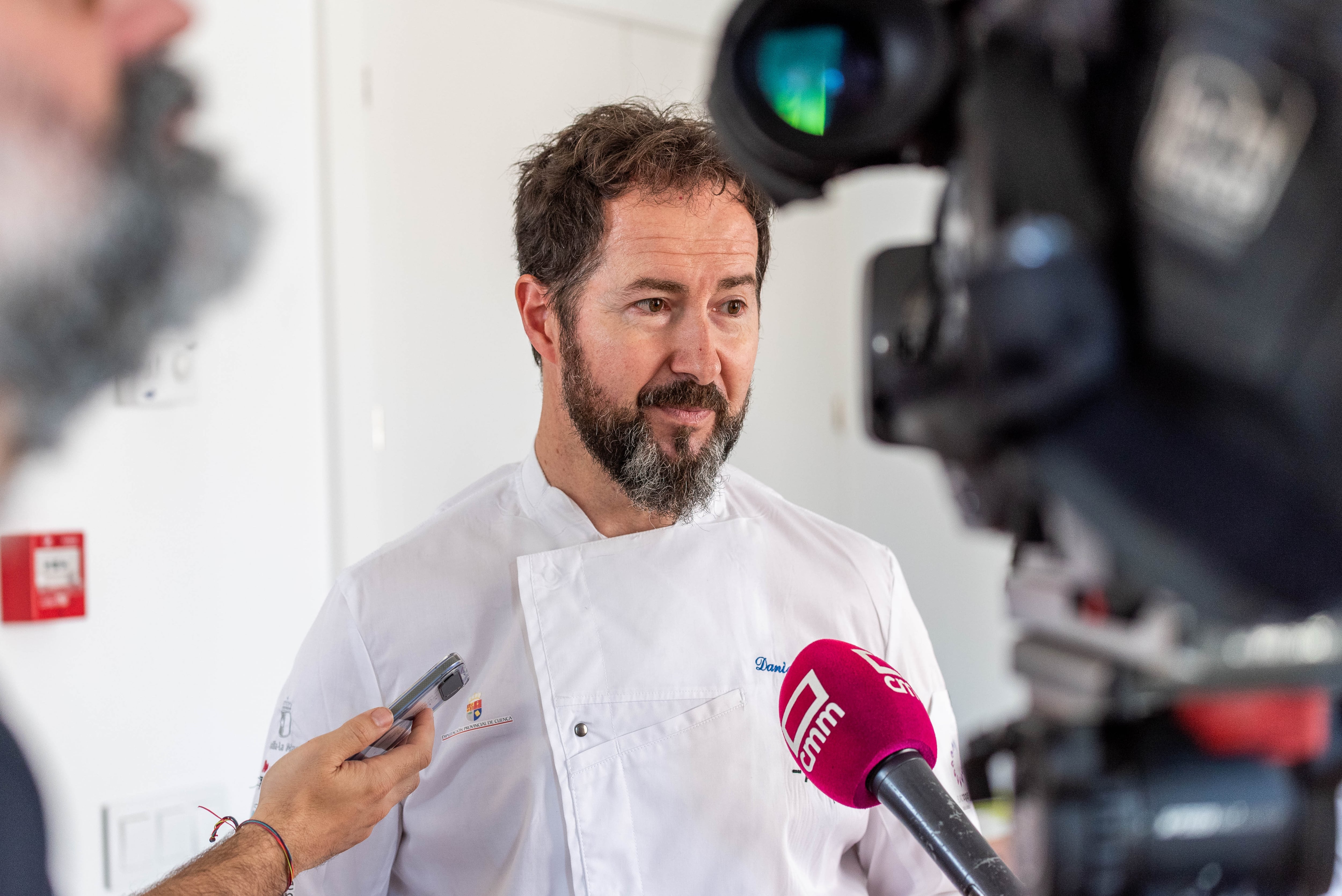 El chef conquense Daniel Peña durante la presentación del menú saludable de Castilla-La Mancha.