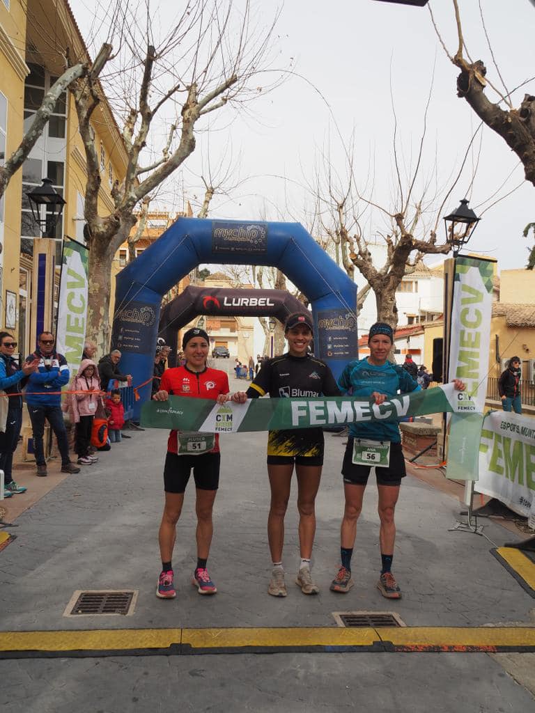 Pódium femenino absoluto