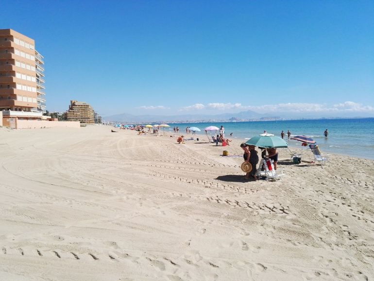 Playa de Arenales del Sol