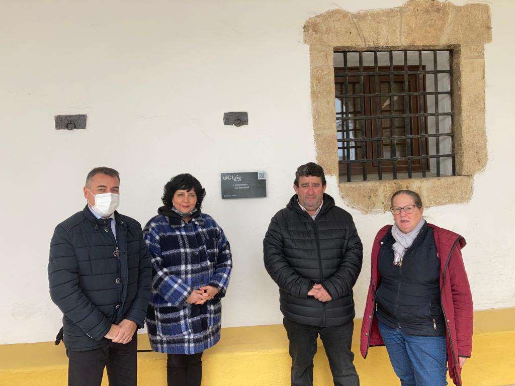 El director provincial de Empleo visita la localidad de Uclés (Cuenca)