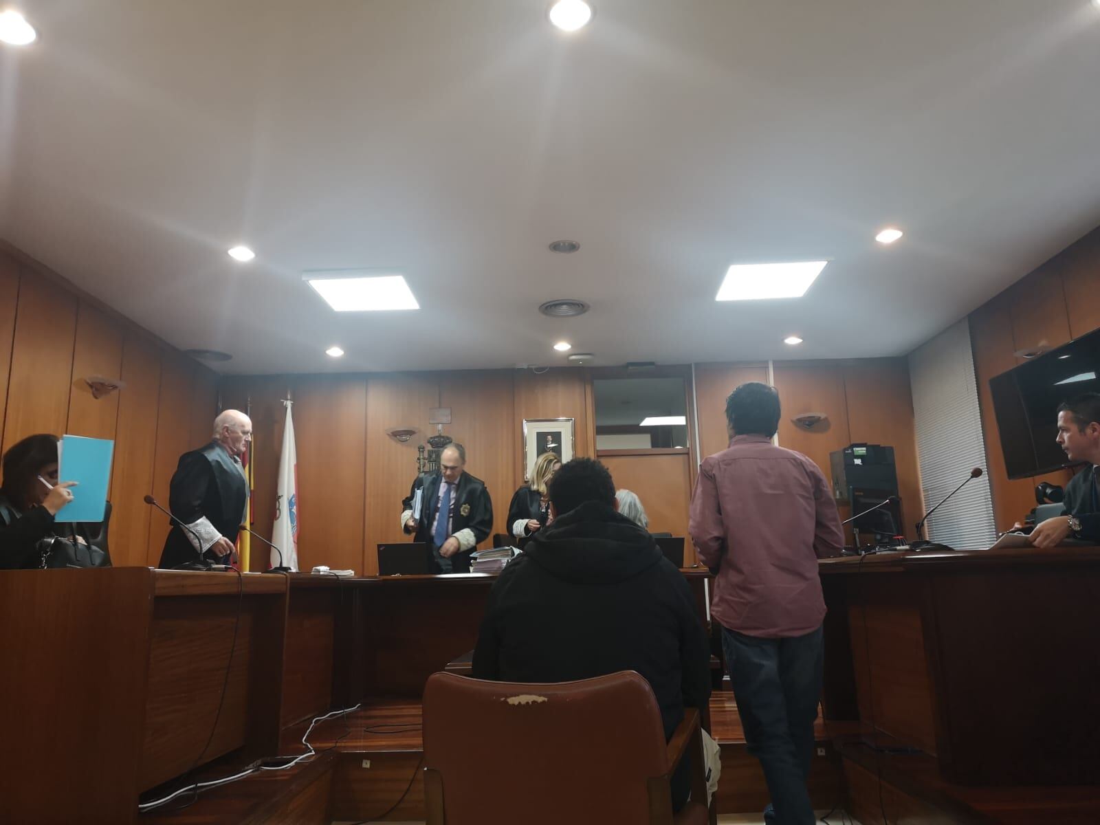 Juicio contra el acusado de abusar sexualmente de una menor tutelada por el Gobierno de Cantabria.