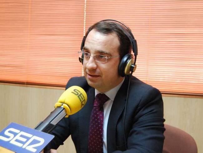 Daniel Ortiz, exalcalde de Móstoles en los estudios de Ser Madrid Oeste (foto de archivo)