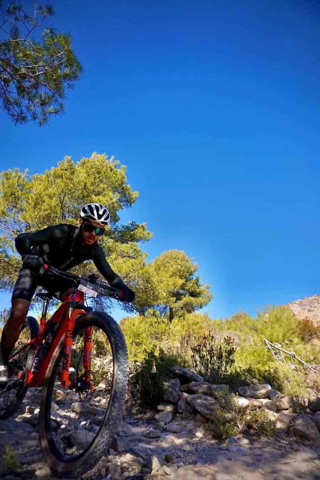 Un ciclista participando en la anterior edición de La Terreta Bike Marathon