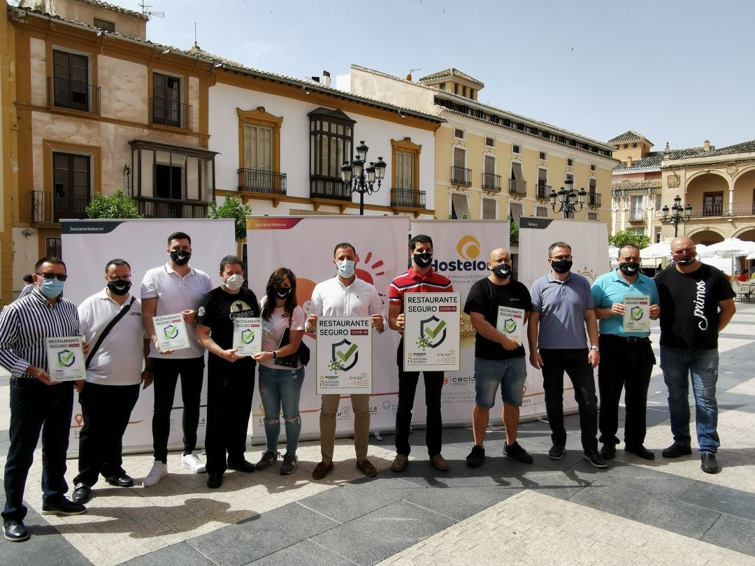 Diez bares y restaurantes de Lorca son los primeros en lucir el sello "anti-Covid"