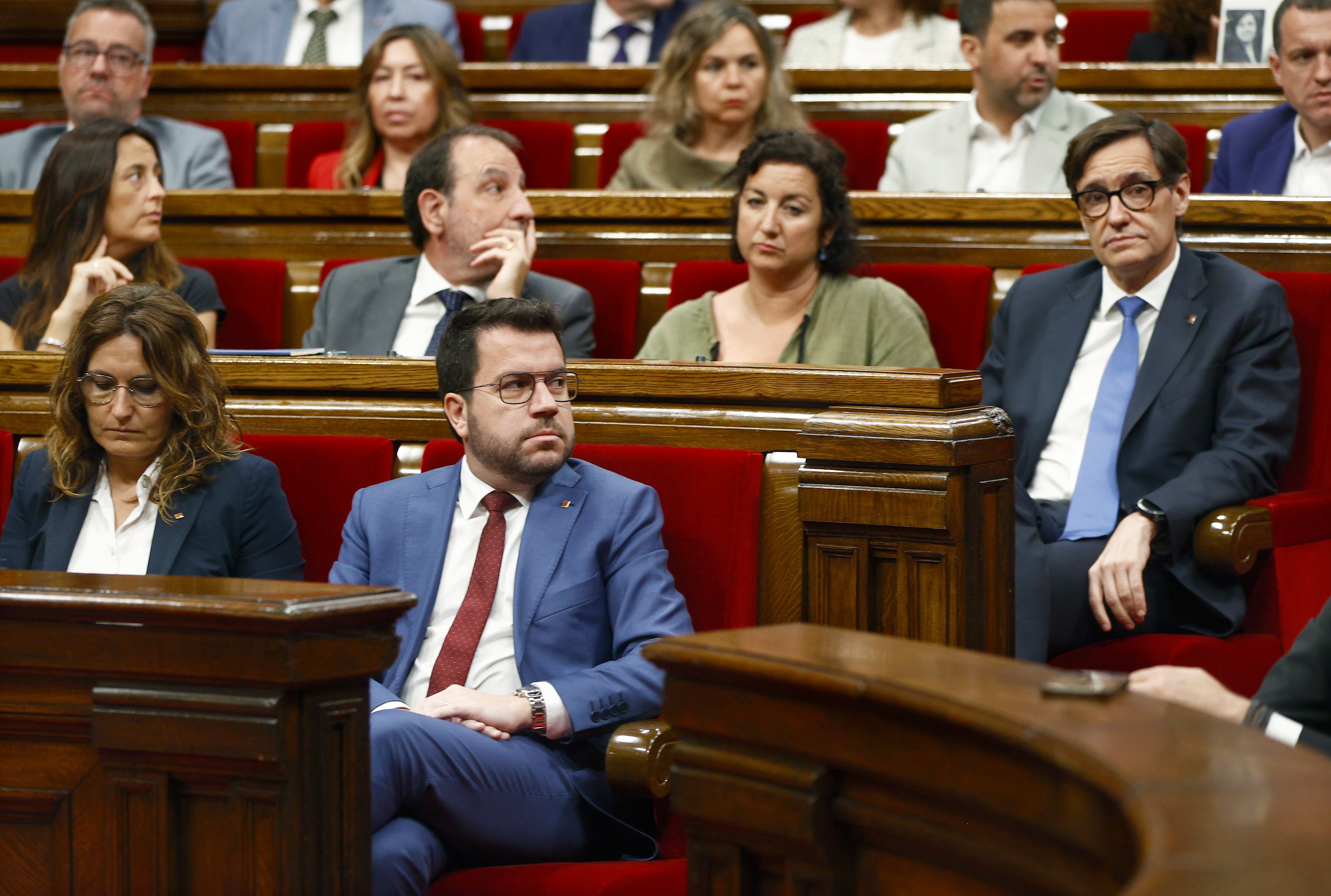 El pleno del Parlament celebra una sesión plenaria en la que el presidente de la cámara catalana, Josep Rull, activa la cuenta atrás de dos meses para investir a un nuevo presidente de la Generalitat.