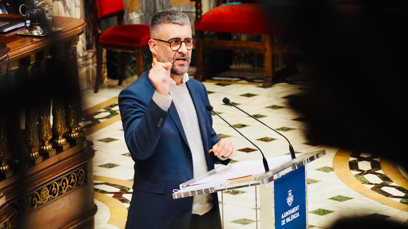 Pere Fuset, en el pleno del ayuntamiento de València