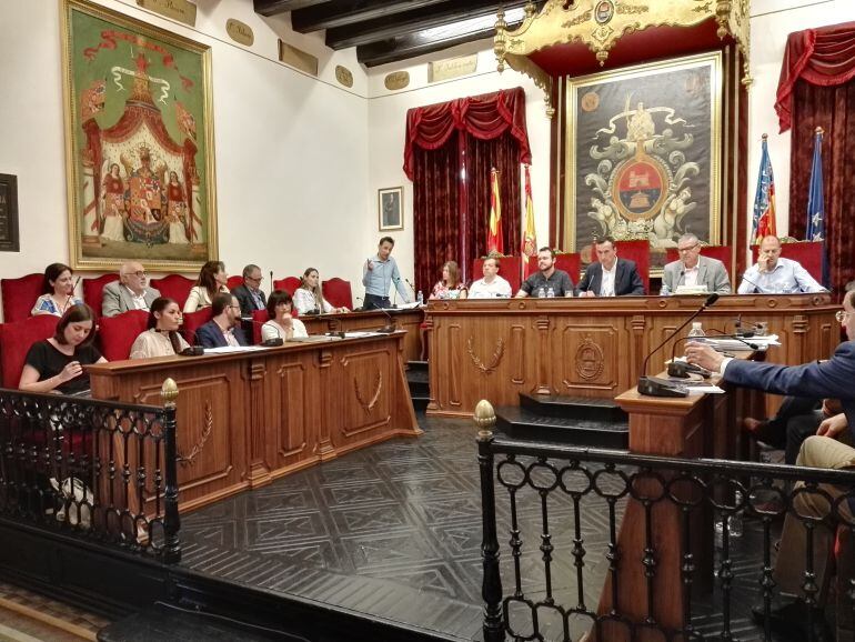 Fernando Durá interviene en un pleno