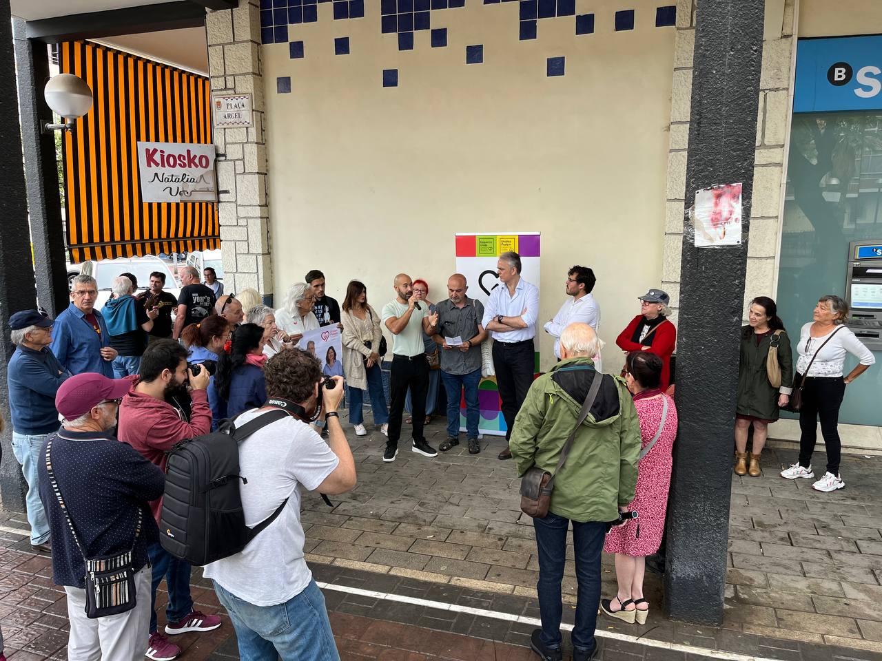 Acto de Unides per Alacant en los bajos de la Plaza de Argel, en la Zona Norte